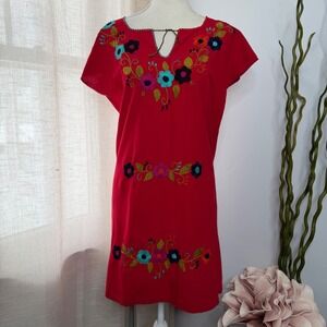 Vintage Mexican Floral Embroidered Dress Shift Red Short Sleeves Colorful Medium